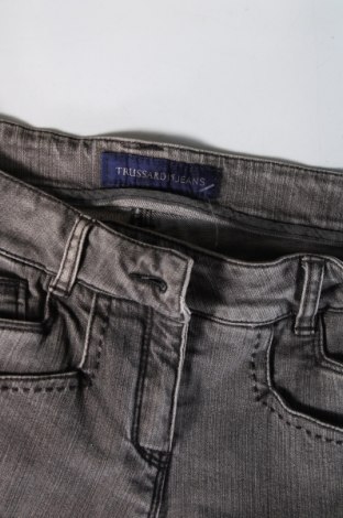 Γυναικείο Τζίν Trussardi Jeans, Μέγεθος M, Χρώμα Γκρί, Τιμή 29,99 €