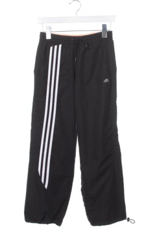 Detské tepláky Adidas, Veľkosť 9-10y/ 140-146 cm, Farba Čierna, Cena  18,45 €